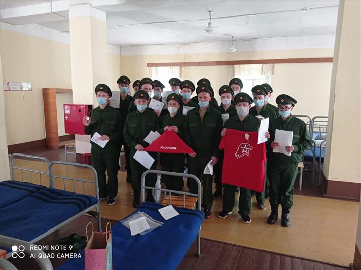 Юнармейцы написали письма для молодого пополнения кировского соединения Росгвардии