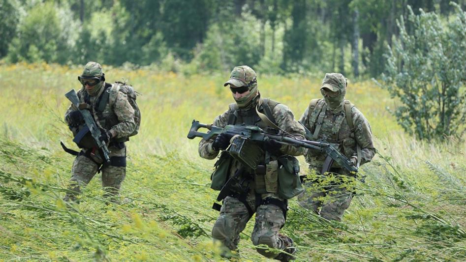 Красноярские сотрудники СОБР провели практические занятия по десантно-штурмовой подготовке (видео)