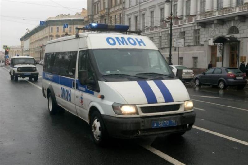 В Невском районе сотрудники ОМОН Росгвардии обследовали подозрительный предмет, обнаруженный в подвале дома