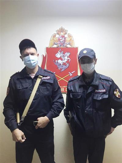 В Югре сотрудники Росгвардии пресекли факт пьяной езды, а также  задержали подозреваемую в нанесении ножевого ранения 