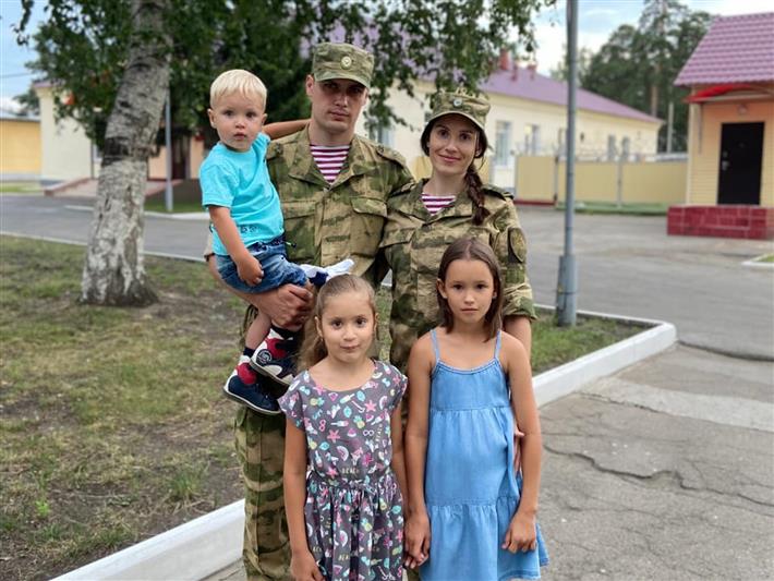 В Сибирском округе Росгвардии прошли мероприятия, посвящённые Дню семьи