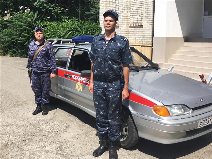 	В Невинномысске сотрудники Росгвардии задержали подозреваемого в совершении грабежа