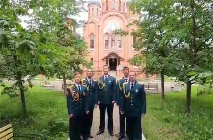 Музыканты из Росгвардии поздравили жителей Красноярского края с Днем крещения Руси (видео)