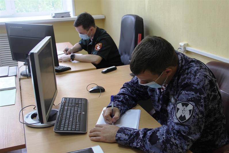 В Уральском округе Росгвардии стартовал летний период обучения 