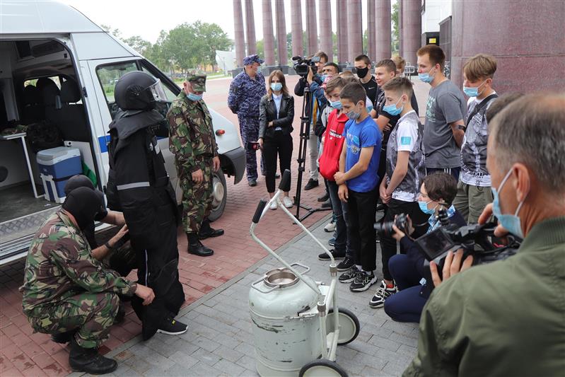 Патриотическая акция «Росгвардейский день» прошла в Южно-Сахалинске