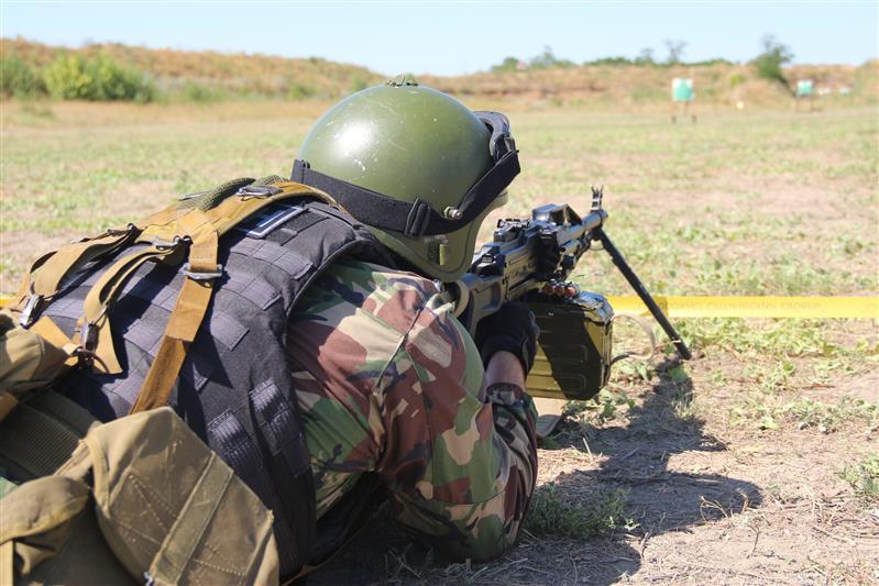 Бойцы таганрогского ОМОН подвели  итоги учебного сбора пулеметчиков