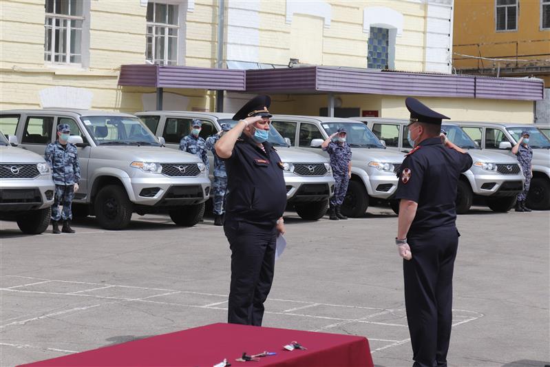В Самарской области сотрудники Росгвардии получили новый служебный автотранспорт
