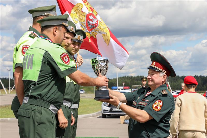 Военные автоинспекторы Росгвардии вошли в тройку лидеров на всеармейских соревнованиях «Дорожный патруль-2020» (видео)