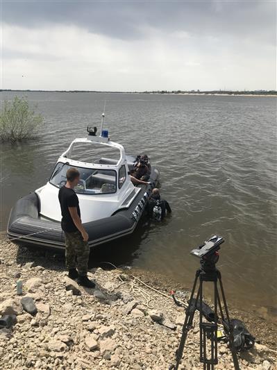 Водолазы-росгвардейцы из Волгограда познакомили съёмочную группу регионального канала со спецификой службы (видео)