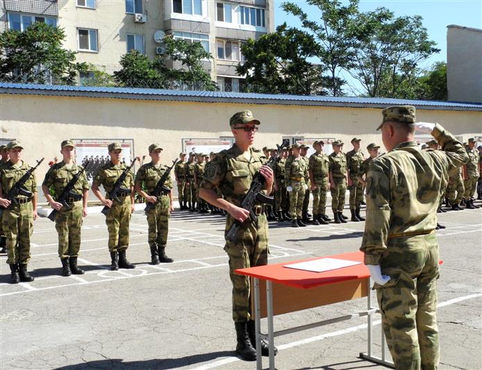 В Крыму военнослужащие Росгвардии  присягнули на верность Отечеству