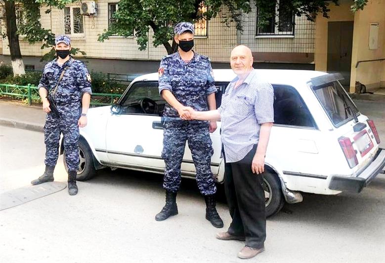 Росгвардейцами в Ростове-на-Дону пресечена попытка угона автомобиля