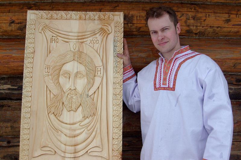 Журналисты телеканала 360 побывали в гостях у росгвардейца, превратившего свой дом в музей (видео)