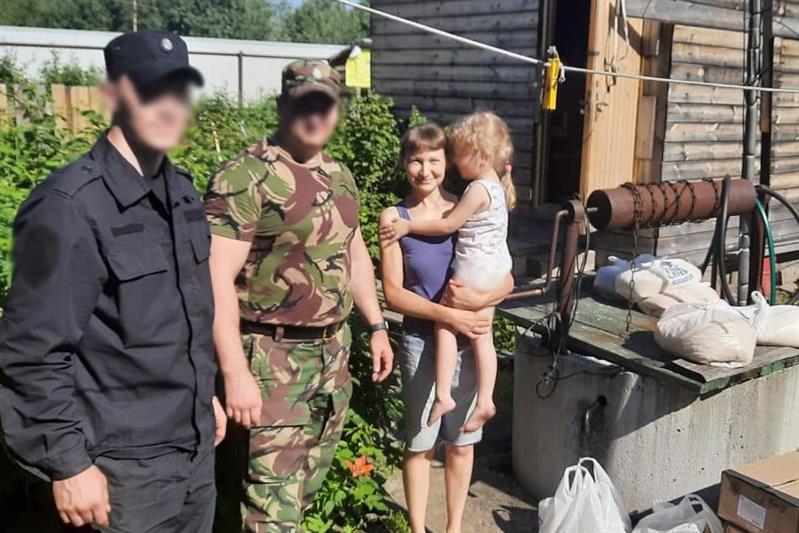 В День семьи любви и верности в Уральском округе Росгвардии состоялись мероприятия в рамках всероссийского праздника (видео)