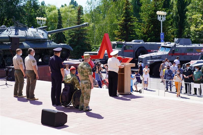 В Белгородской области финишировал бронепробег "Дорога мужества", в котором приняли участие росгвардейцы