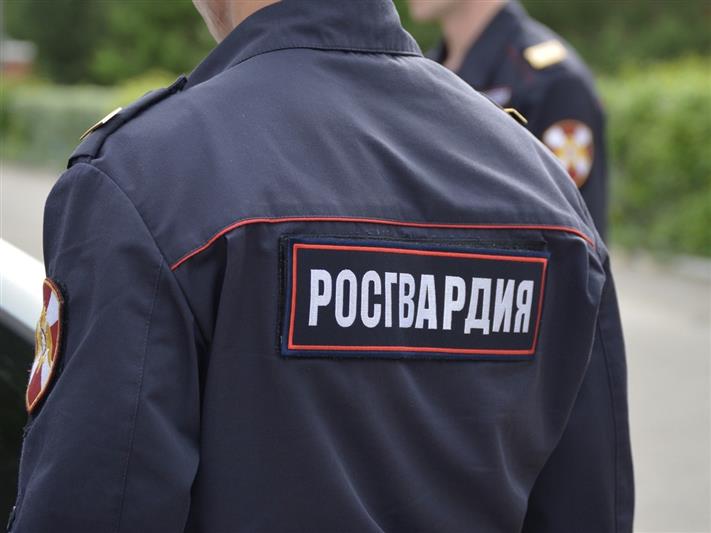 Сотрудники Росгвардии пресекли проникновение на охраняемый объект в Омске