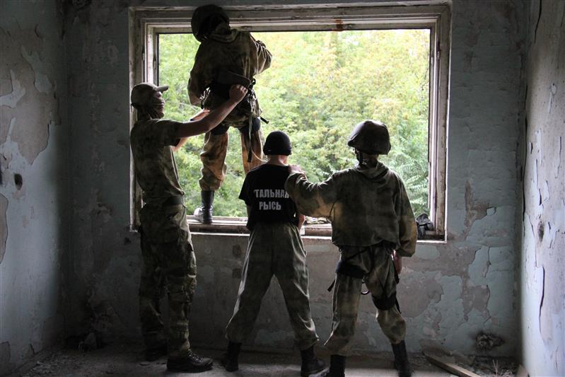 В Кузбассе проведены первые военно-учебные сборы для учеников класса Росгвардии 