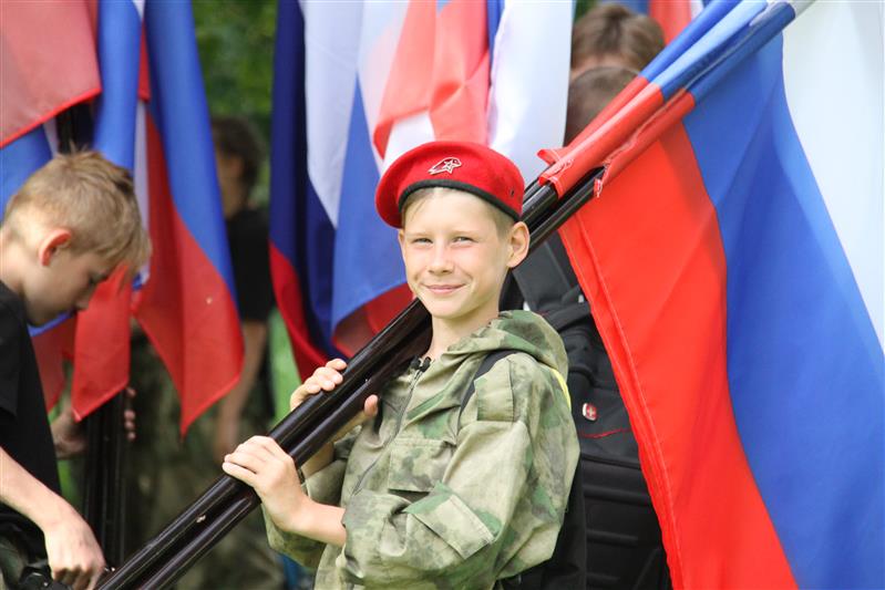 В Кузбассе проведены первые военно-учебные сборы для учеников класса Росгвардии 