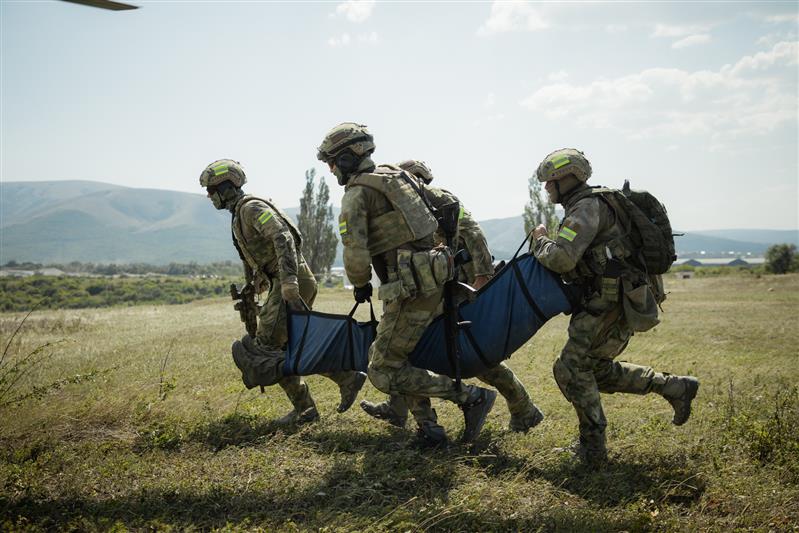 В Крыму журналисты федеральных телеканалов побывали на тренировке спецназа Росгвардии