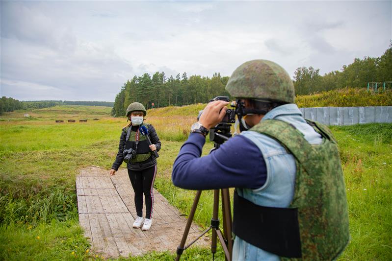 Нижегородские журналисты посетили учения подразделений РХБЗ Росгвардии (фото)