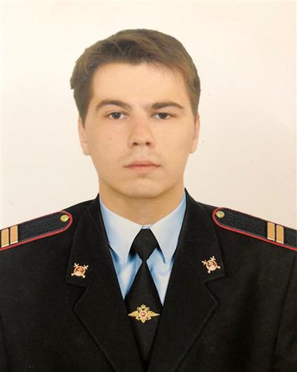 Росгвардеец пресек противоправные действия и предотвратил возгорание в административном здании в Астрахани