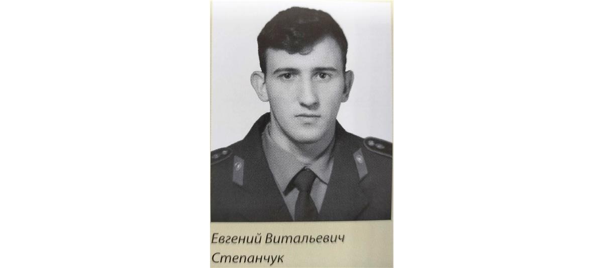 Офицеры тюменского ОМОН поздравили с Днём рождения маму погибшего боевого товарища