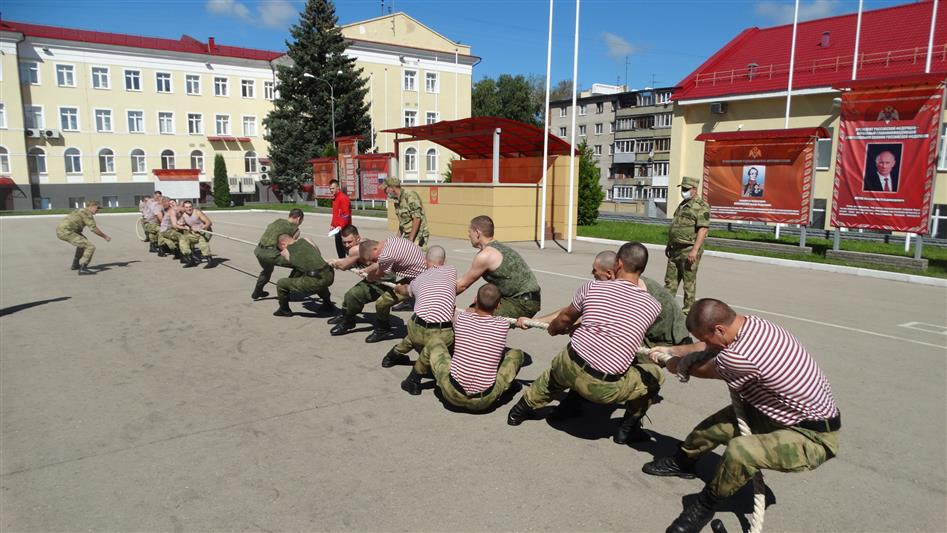 В Приволжском округе Росгвардии отметили День физкультурника