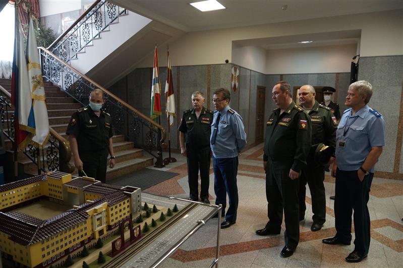 В Новосибирске состоялась рабочая встреча главного военного прокурора России и командования Сибирского округа Росгвардии