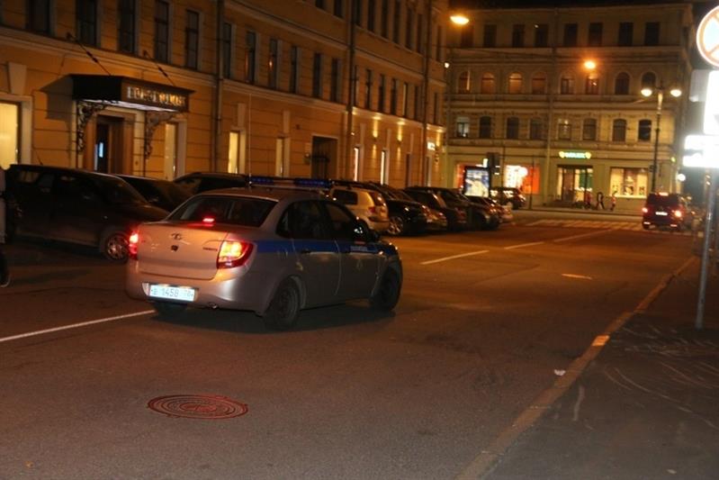 В Санкт-Петербурге сотрудники Росгвардии задержали подозреваемых в нападении на мужчину и женщину