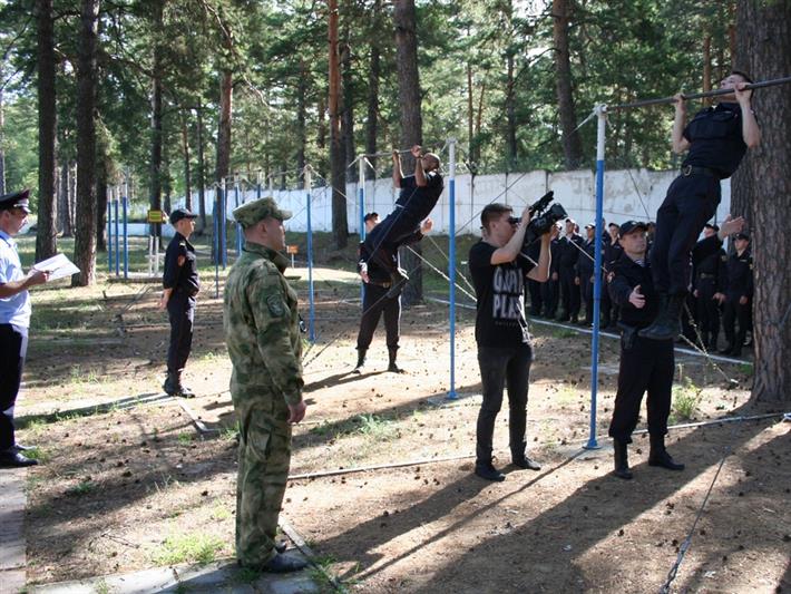 В Алтайском крае прошел конкурс профессионального мастерства среди сотрудников вневедомственной охраны Росгвардии (фото, видео)