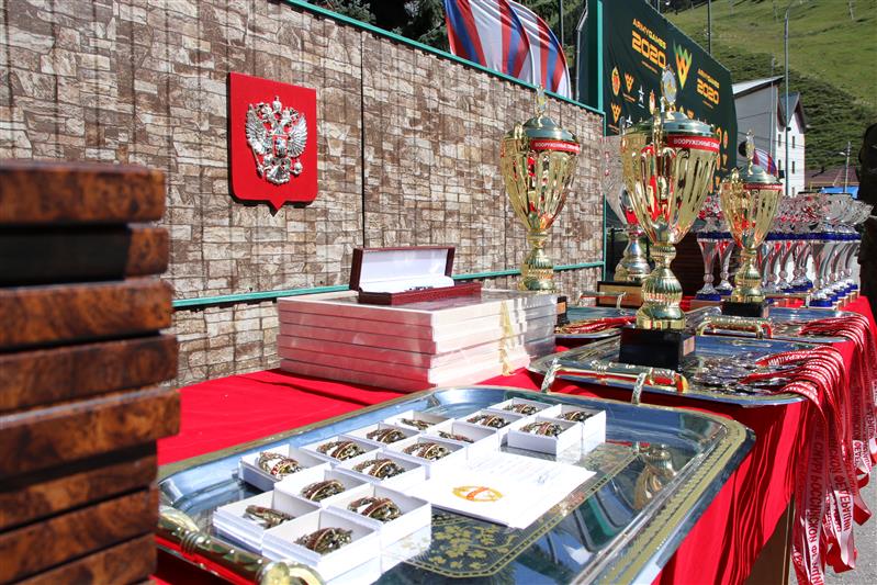 Команда Росгвардии вошла в пятерку лучших на конкурсе «Эльбрусское кольцо-2020»