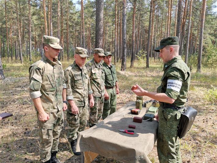 Военнослужащие инженерно-саперных подразделений Уральского округа Росгвардии закрепили профессиональные навыки