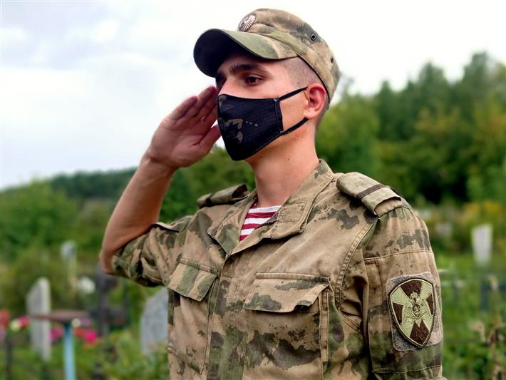 В Республике Алтай росгвардейцы облагораживают места захоронения участников Великой Отечественной войны