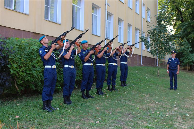 Росгвардейцы приняли участие в открытии мемориала героям-авиаторам в Ставрополе