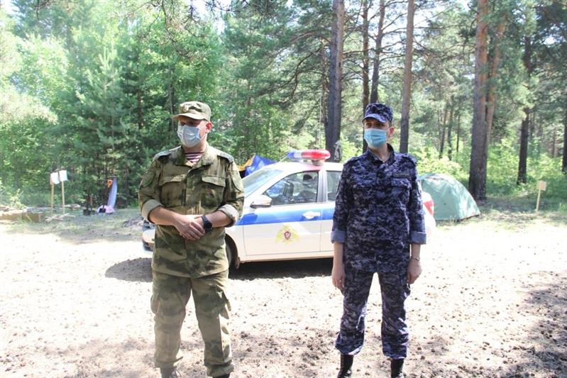 Росгвардейцы напомнили тюменским школьникам о правилах безопасности