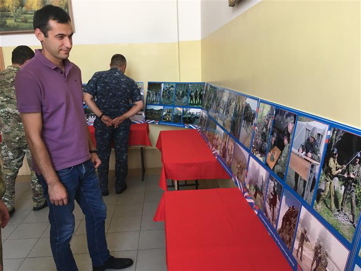 В Кабардино-Балкарии открылась выставка работ участников конкурса «В объективе Росгвардия»