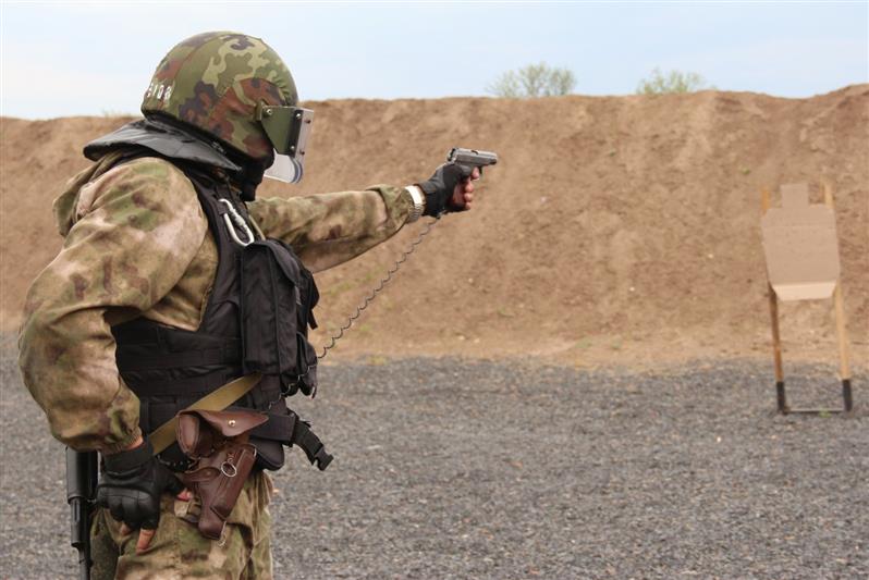 В Ростовской области прошли сборы снайперов и гранатомётчиков новочеркасского ОМОН Росгвардии (фото, видео)