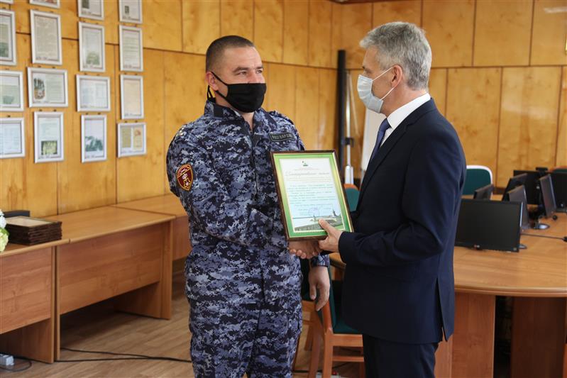 Росгвардейцы получили благодарность за содействие развитию спорта в одном из районов Вологодской области