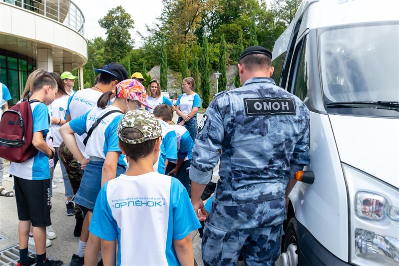 Краснодарский ОМОН провёл тематическое мероприятие для детей в «Орлёнке»
