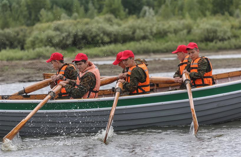 Кадеты Росгвардии из Тюмени побывали в тематической смене детского морского центра «Алый парус»