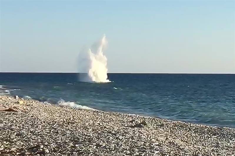 В Сочи росгвардейцы уничтожили боеприпас времен Великой Отечественной войны