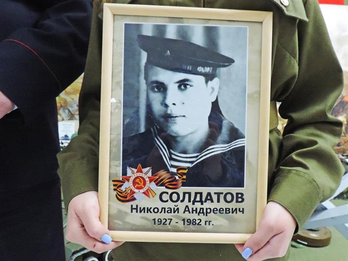 Росгвардеец из Хакасии и его дочь рассказали о боевом пути родственников-фронтовиков
