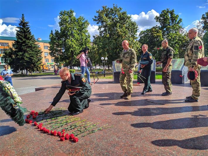 В Пензе ветераны и действующие военнослужащие спецназа Росгвардии почтили память погибших товарищей