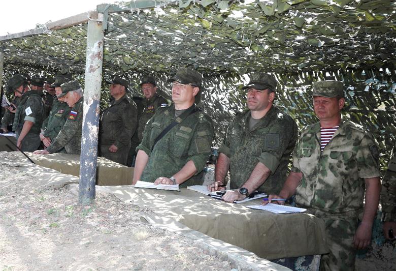 В Ростовской области военнослужащие и сотрудники Южного округа Росгвардии приняли участие в одном из этапов командно-штабного учения «Кавказ-2020» (фото, видео)