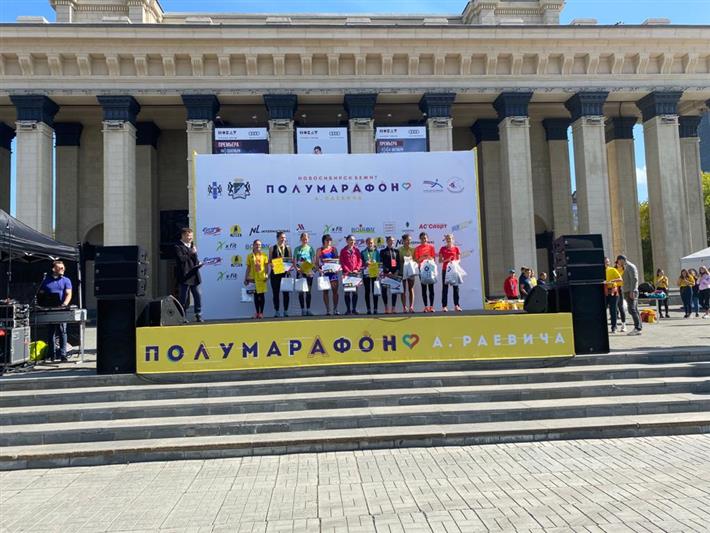 Военнослужащие Сибирского округа Росгвардии заняли призовые места на сибирском фестивале бега