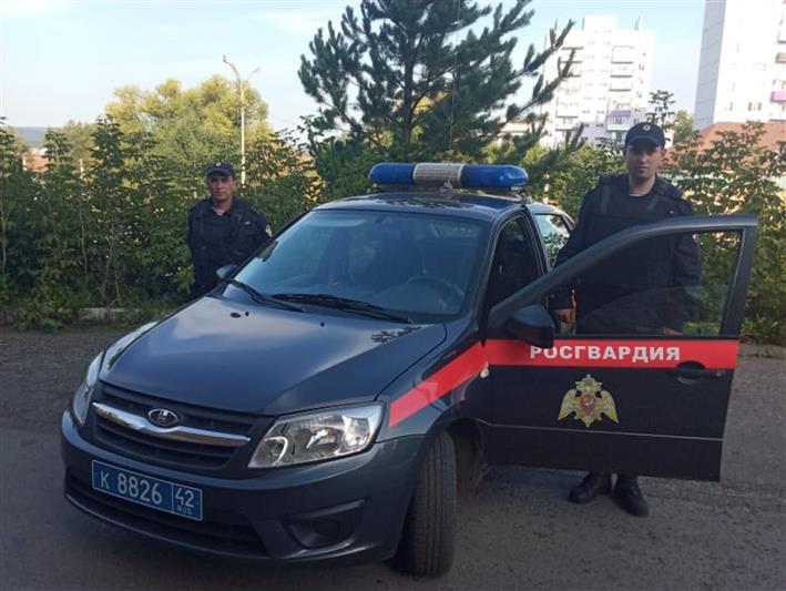 В Кузбассе росгвардейцы задержали подозреваемого в грабеже
