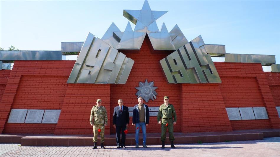Военнослужащие северского соединения Росгвардии почтили память жертв фашизма