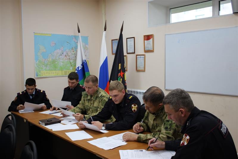 Росгвардейцы Северо-Западного округа написали «Диктант Победы»