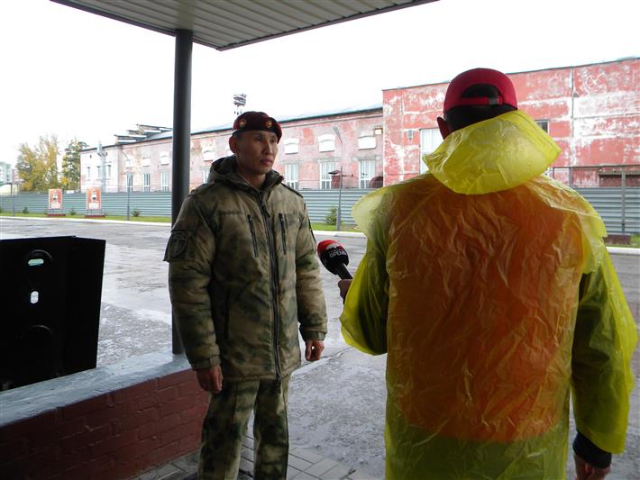 В северской воинской части Росгвардии состоялся перенос камня в честь основания Богородице-Алексеевского монастыря