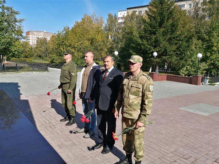 Военнослужащие северского соединения Росгвардии почтили память жертв фашизма