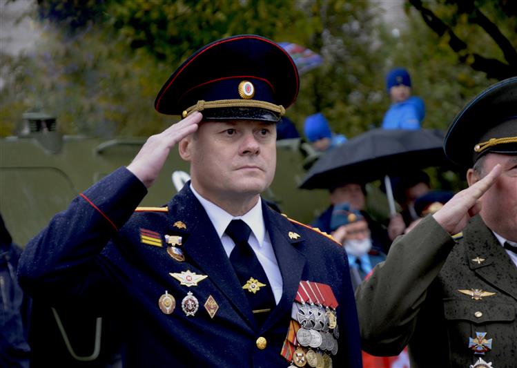 Командиры спецподразделений и ветераны Росгвардии приняли участие в открытии монумента «Слава ВДВ» в Ижевске